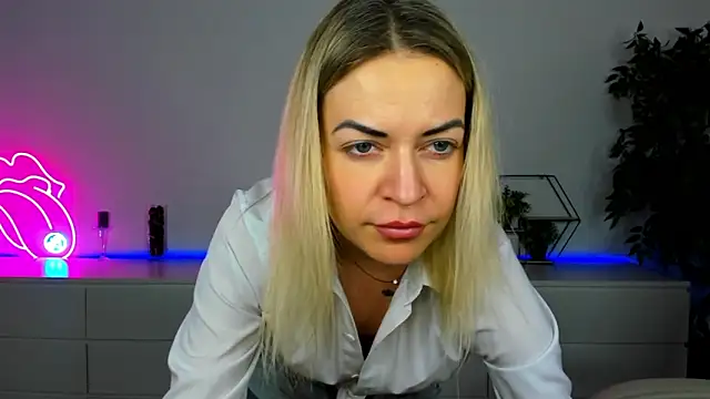 Anna Snows online show from November 29, 7:18 pm