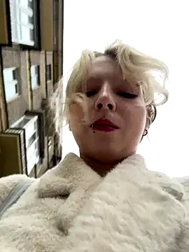 EveLittleSinner online show from October 24, 11:28 am