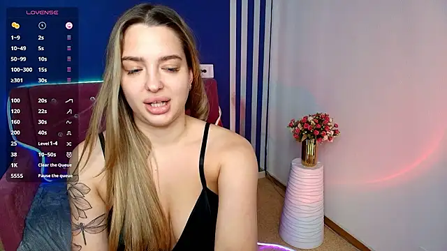 Emma  Ross online show from March 3, 7:25 am