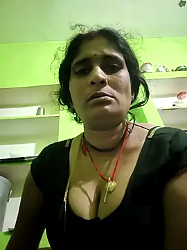 Snapshot of Hot-piuy chatting on October 28, 4:51 am Hot-piuy online show from October 28, 4:51 am