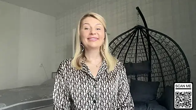 Blondie xoxoxo online show from April 15, 10:16 am