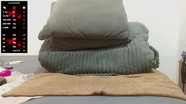 JackieWilliams  online show from October 3, 10:09 am