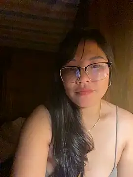 Snapshot of sexybaby_00 chatting on October 15, 2:19 pm sexybaby 00 online show from October 15, 2:19 pm