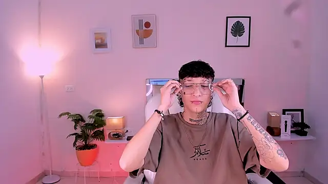 Luci Rose online show from November 15, 2:01 am