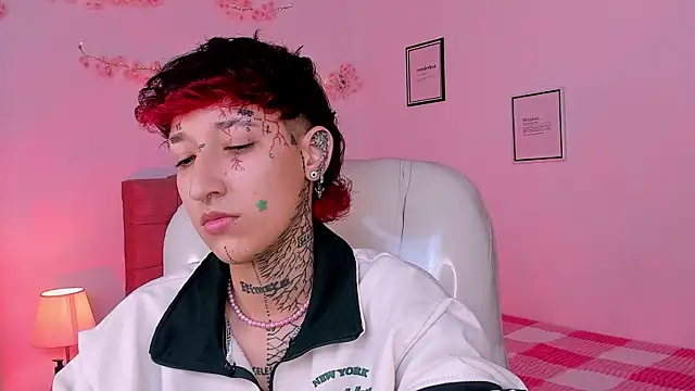 Luci Rose online show from February 14, 2:24 am