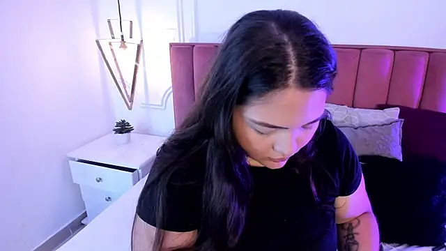 Tessa Sinclaire online show from October 13, 7:38 pm