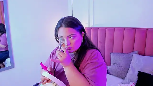 Tessa Sinclaire online show from September 16, 8:28 pm