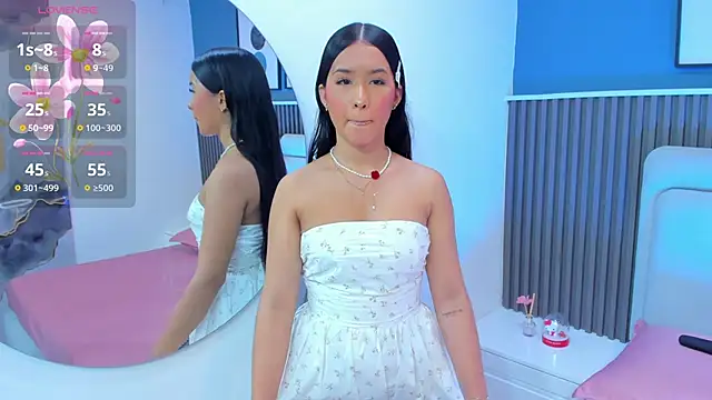 lily  star online show from December 15, 3:23 am