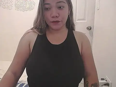 Snapshot of briannalove222 chatting on October 14, 1:19 am briannalove222 online show from October 14, 1:19 am