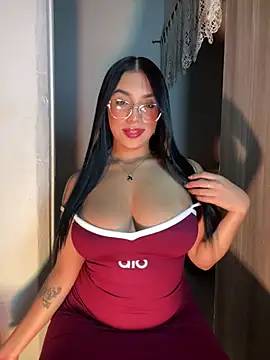 Linda Saenz  online show from July 11, 6:13 am