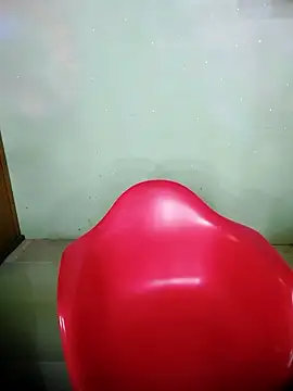 Linda Saenz  online show from September 11, 6:30 pm