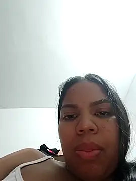 CloeeHills  online show from October 7, 12:59 am