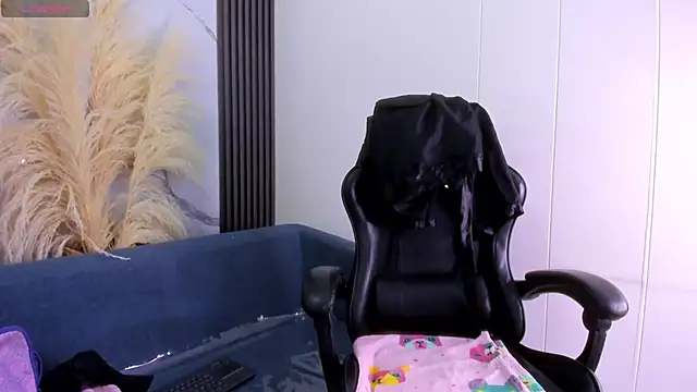 ShaunaDream online show from February 11, 3:52 am