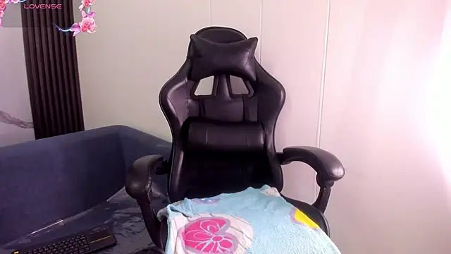 ShaunaDream online show from January 17, 5:26 am