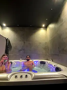 husbandandwifetobe online show from October 1, 12:59 am