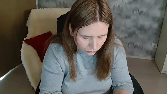 AdelinaLawson online show from March 26, 7:43 am