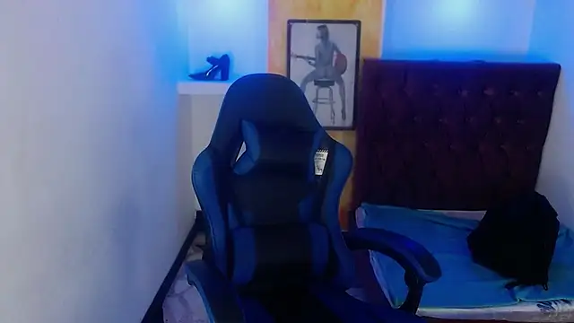 alison moon7 online show from January 19, 2:13 pm