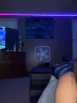 Snapshot of lillylooney chatting on October 12, 7:44 am lillylooney online show from October 12, 7:44 am