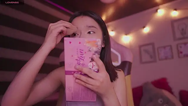 Lana Dreams  online show from November 15, 12:11 am