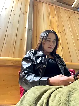 phungtiti online show from November 12, 6:22 am