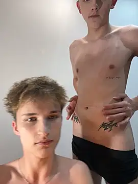 Snapshot of LittleTroubleXXX chatting on October 30, 6:20 pm LittleTroubleXXX online show from October 30, 6:20 pm