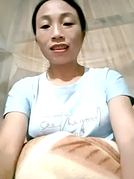 lucybaby00 online show from September 16, 5:37 am