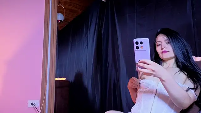 Aria Bennett1 online show from November 23, 12:07 pm