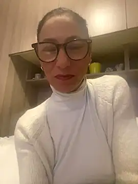 eddivad6974 online show from January 5, 8:45 pm