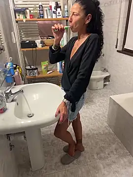 Snapshot of eddivad6974 chatting on September 19, 8:41 pm eddivad6974 online show from September 19, 8:41 pm