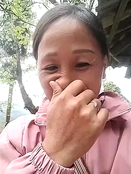 cute love00 online show from March 4, 10:22 am