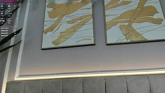 ellette   online show from December 14, 8:03 pm