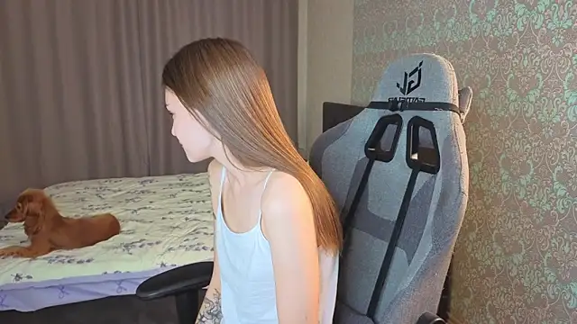 magic shy  online show from October 14, 1:19 am