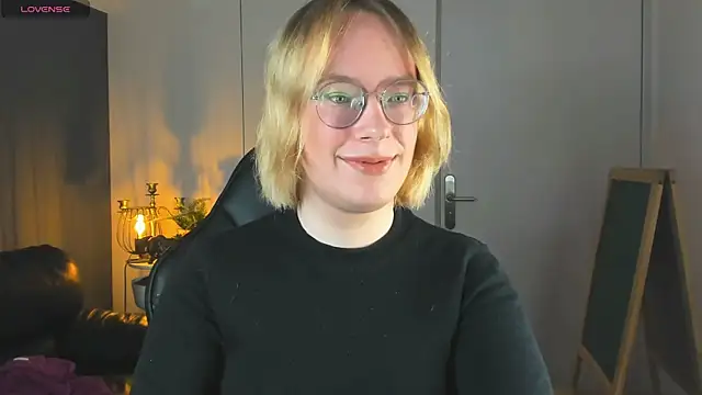 Amanda Butlerr online show from October 31, 12:42 pm