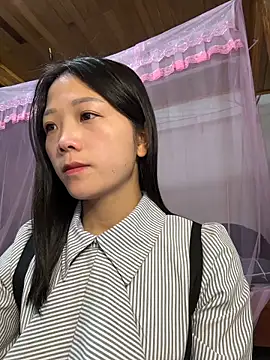 thaoyeuuu online show from November 25, 12:29 pm