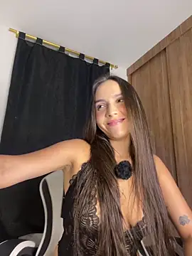 Snapshot of Scarlett05 chatting on September 26, 1:14 am Scarlett05 online show from September 26, 1:14 am