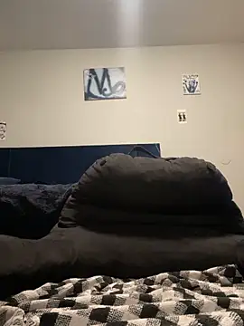 chicanachic13 online show from September 13, 6:54 am