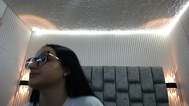 Snapshot of Megan_blue5 chatting on September 9, 3:12 pm Megan blue5 online show from September 9, 3:12 pm