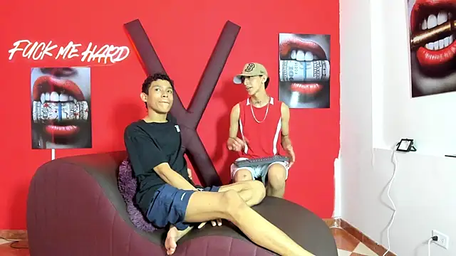 BEAUTY BOYS1 online show from February 27, 10:09 pm