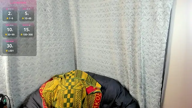 MiaLores online show from December 16, 8:31 am