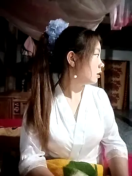 milo123-xx online show from March 20, 1:05 pm