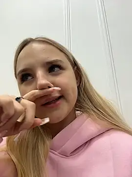 Sky Cutie online show from January 19, 4:08 am