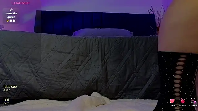 isabella cf online show from November 12, 4:10 am