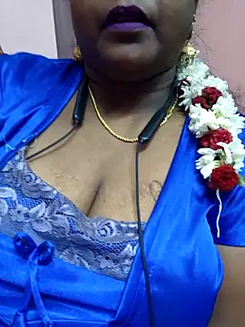 Snapshot of bakyasree143 chatting on September 15, 3:53 pm bakyasree143 online show from September 15, 3:53 pm