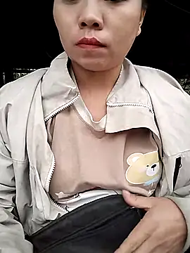 venu00 online show from December 16, 6:30 am