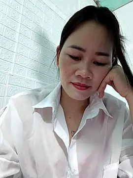 Snapshot of Singlemom69x chatting on September 24, 3:38 am Singlemom69x online show from September 24, 3:38 am