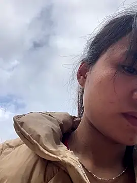 Ngoc-bbi online show from December 18, 12:59 am