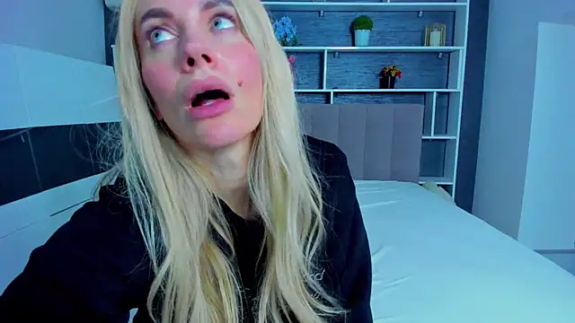 SabrinaSharm online show from February 2, 7:13 pm