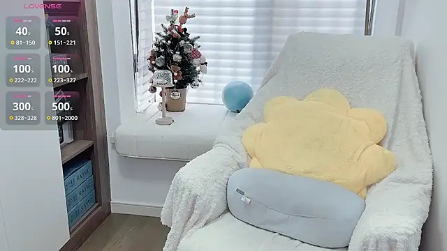 BlueBaby-77 online show from December 4, 3:09 am