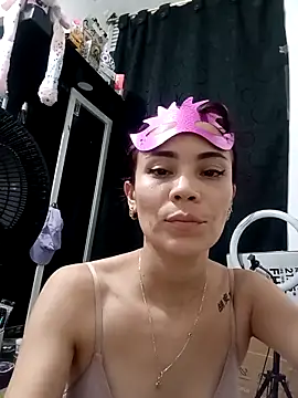 dulcelatin21 online show from December 20, 2:26 am