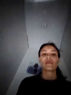 dulcelatin21 online show from November 2, 10:02 pm